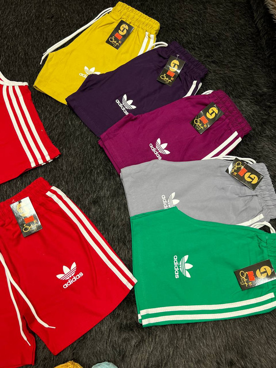 ست تاپ و شورتک آیکون بالنسیاگا وآدیداس سوپر ویسکوز گِرم بالا فری ۳۸ تا ۴۴ تن شیک