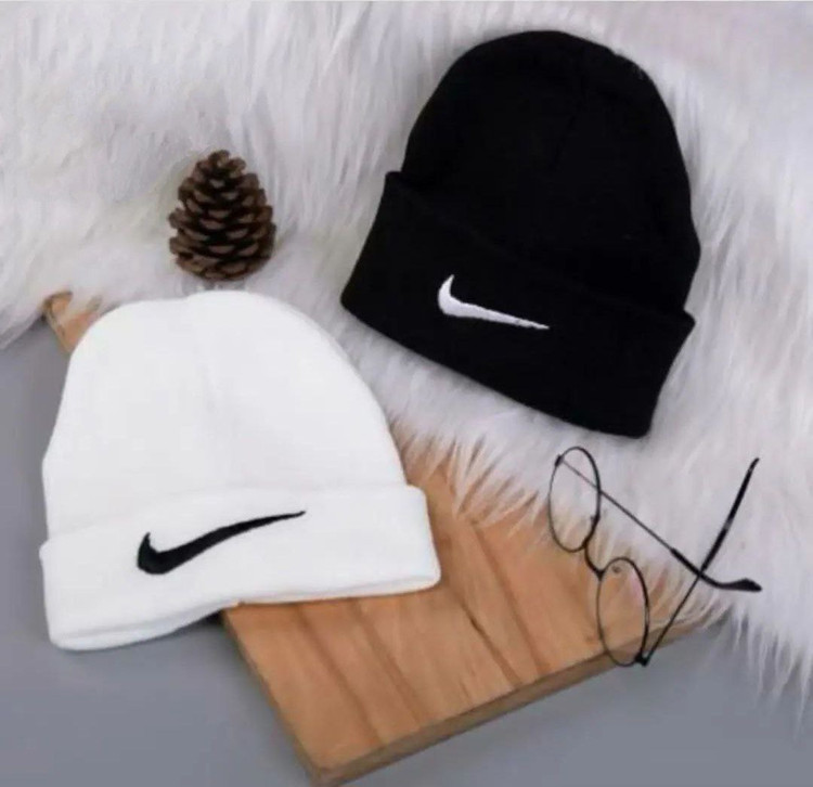 کلاه بافتنی نرم و عالی دو لایه در دو مدل نایک و مژه تن شیک