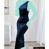 پیراهن مجلسی رومی مخمل دو طرف کشی قواره دار قد ۱۳۰ فری ۳۶ تا ۴۶ تن شیک