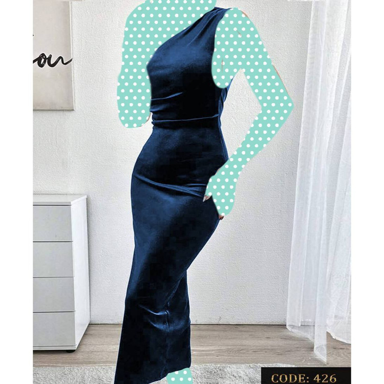 پیراهن مجلسی رومی مخمل دو طرف کشی قواره دار قد ۱۳۰ فری ۳۶ تا ۴۶ تن شیک