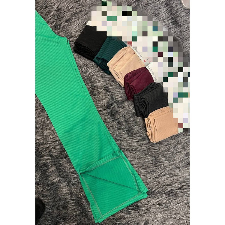 شلوار لگ کمرگنی بغل چاکدار کبریتی پارچه ترک در ۳ سایزبندی ۳۸ تا ۴۶ تن شیک