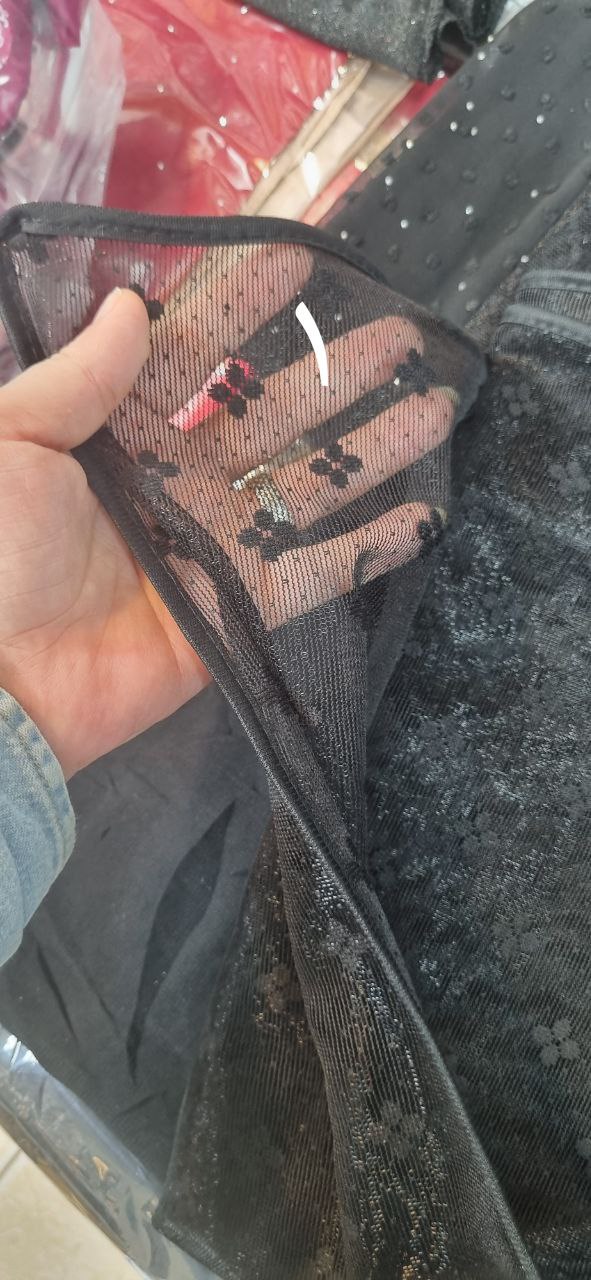 مینی اسکارف طرحدار قواره ۷۰×۷۰ تن شیک