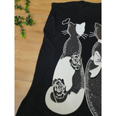 تاپ تک مشکی چاپی و نگین کاری ویسکوز بیگ سایز بزرگ قد ۶۷ فری سایز ۴۰ تا ۵۲ تن شیک