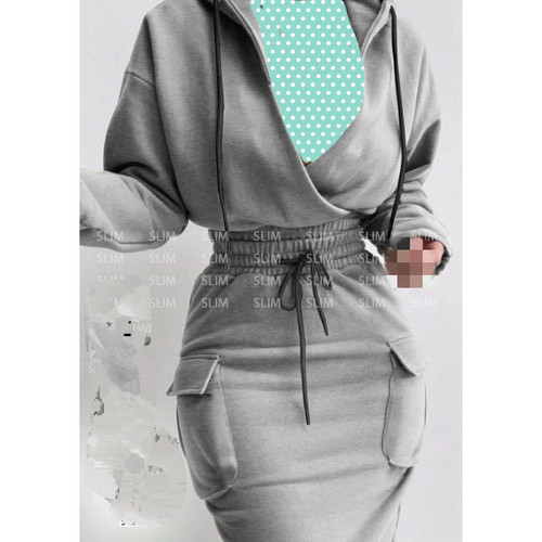 50909 ست کراپ و نیمتنه هودی و دامن کارگو دورس داخل کرکی تن شیک