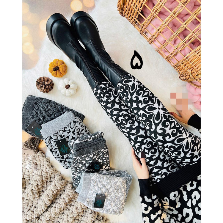 TOP شلوار بافت بافتنی طرح برجسته نخ اکریلیک قد ۹۵ تا ۱۰۰ فری سایز ۳۶ تا ۵۰ تن شیک