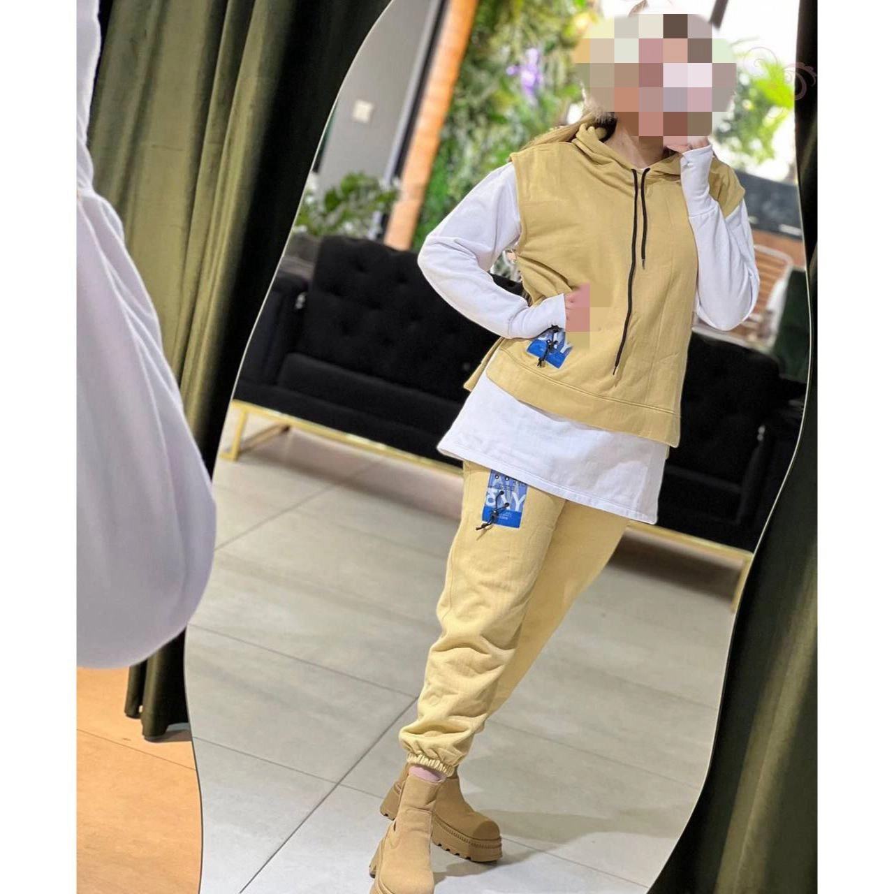 02112 ست سه تیکه وِست و هودی و شلوار دورس ۳ نخ ضخیم داخل کرکی گِرَم بالا فری سایز ۳۶ تا ۴۴ برای ۴۶ حذب تن شیک