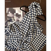 50129 شال آکرولیک بافت پیجازی قواره 70 در 190 نرم و لطیف تن شیک