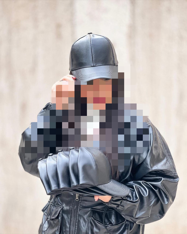 کلاه نقابدار چرم عالی دارای ریگلاژ تنظیم سایز قابل استفاده از سن ۹ سال به بالا تن شیک