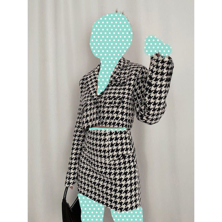 062 ست کت و دامن زیپ مخفی جنس پیردوپل لارج و ایکس لارج تن شیک