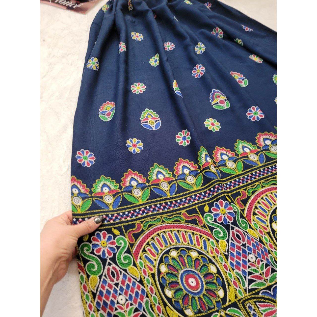 041101 دامن نخی چاپی طرح آینه قد ۱۰۰ فری سایز ۳۸ تا ۶۰ تن شیک