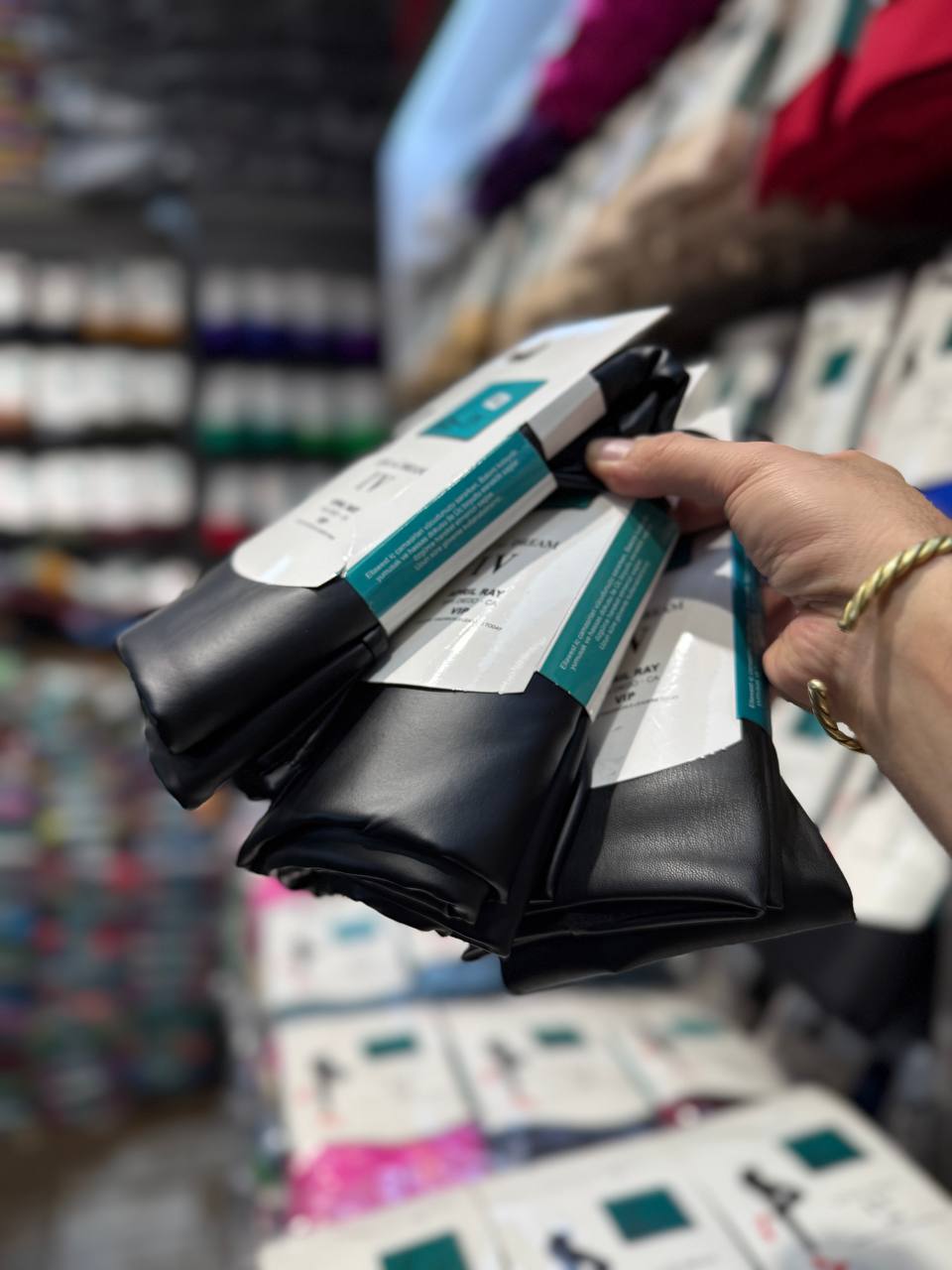 شلوار لگ چرم داخل مخمل اورجینال ترک قد ۹۰ کمرگنی سایزبندی از لارج تا دو ایکس لارج تن شیک