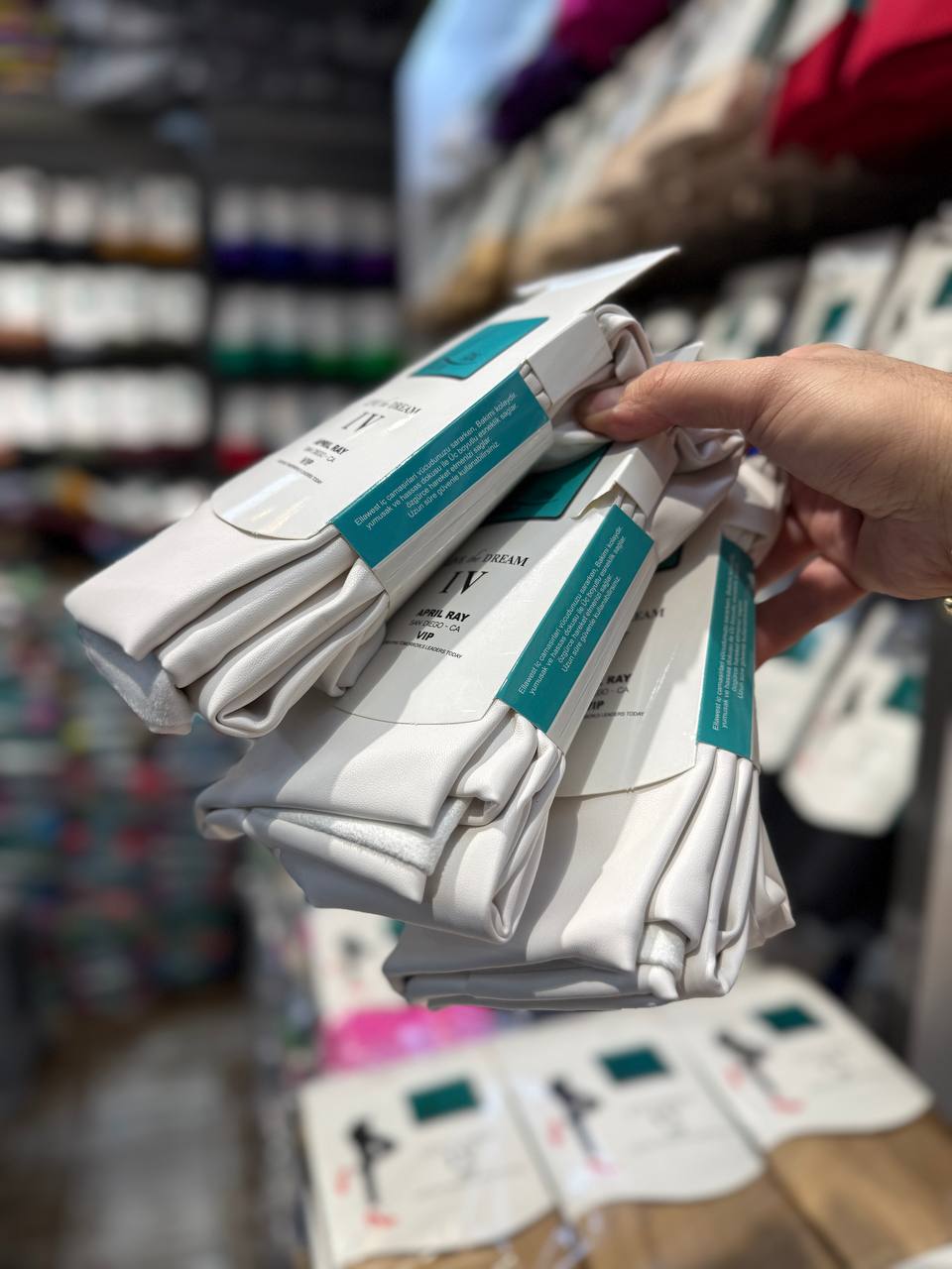 شلوار لگ چرم داخل مخمل اورجینال ترک قد ۹۰ کمرگنی سایزبندی از لارج تا دو ایکس لارج تن شیک