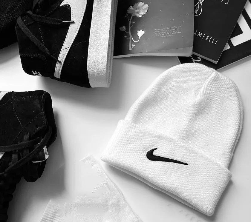 کلاه بافتنی نرم و عالی دو لایه در دو مدل نایک و مژه تن شیک