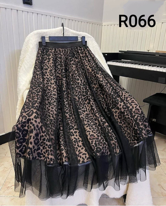 R066 دامن مجلسی لمه کریشه و رویه توری کمر کشی فری سایز ۳۸ تا ۴۴ تن شیک