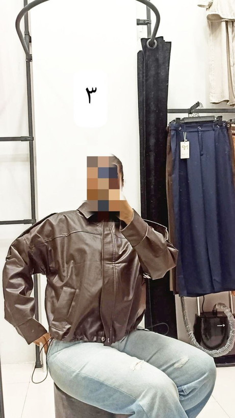 S کت چرم آستردار پایین گتر کشی قد ۶۵ فری سایز ۳۸ تا ۴۶ تن شیک ❌ ارسال فقط بصورت تیپاکس یا پیک برای تهران است/لطفا هنگام سفارش گزینه تیپاکس یا پیک را انتخاب کنید❌